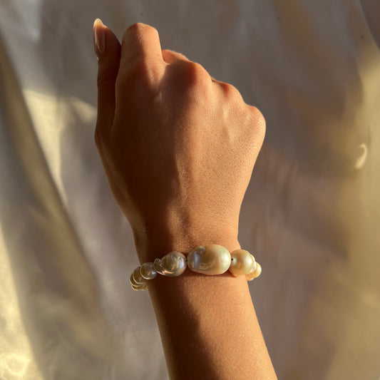 Baroque Freshwater Pearl Bracelet Gold