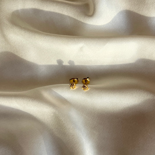 Flower Stud Earrings Gold