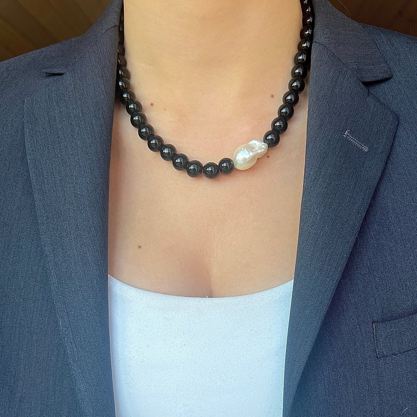 Necklace with Baroque and Onyx Large Asymmetrical Gold