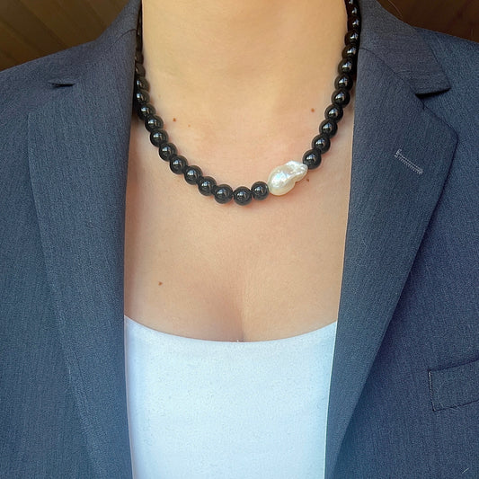 Necklace with Baroque and Onyx Large Asymmetrical Silver