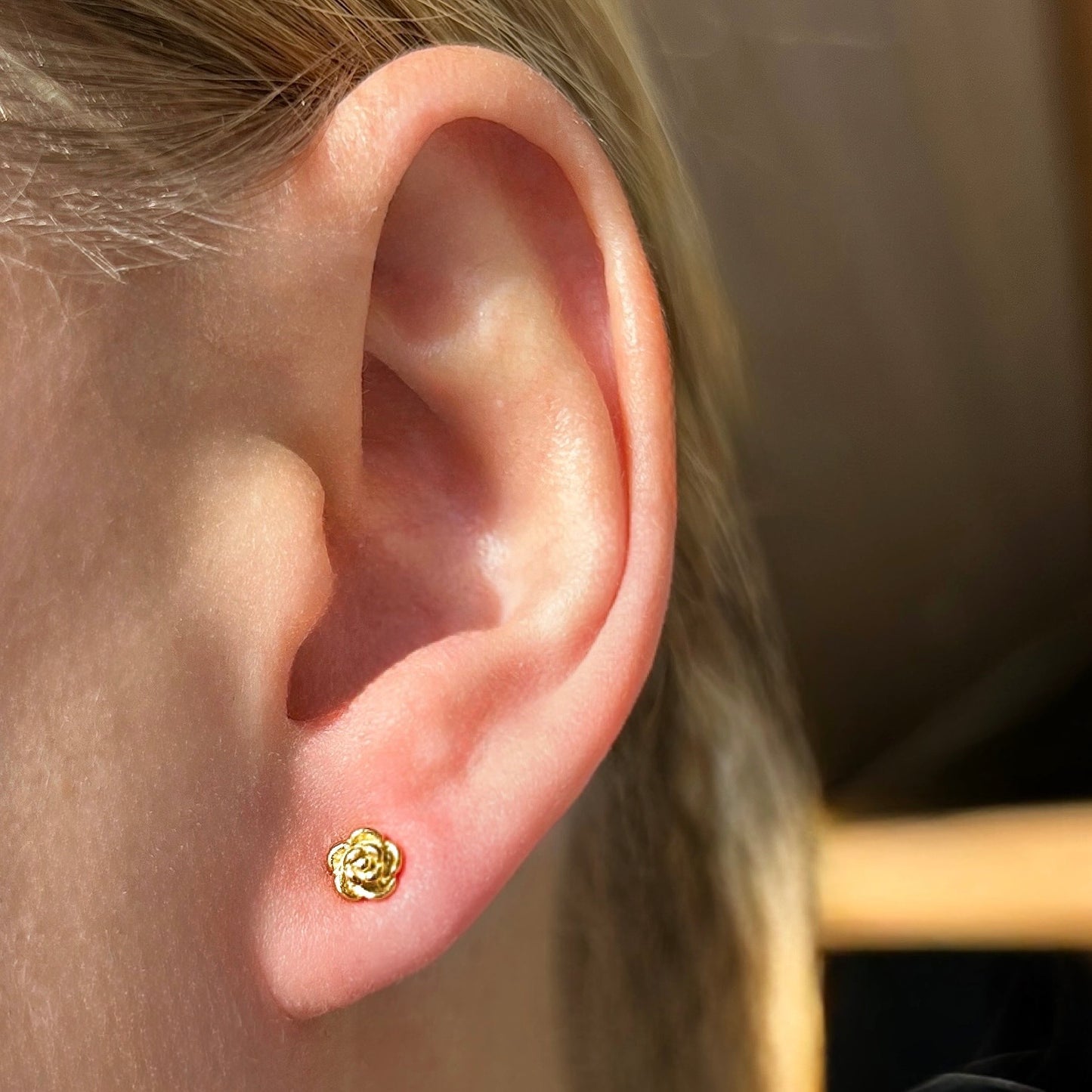 Flower Stud Earrings Gold