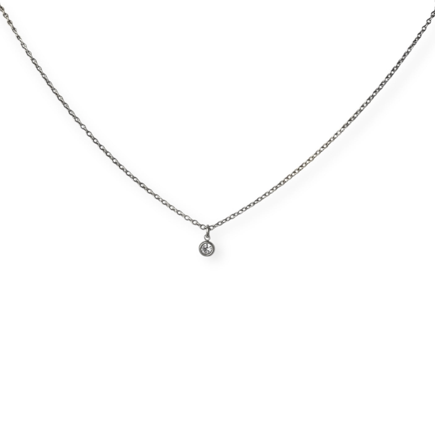 Necklace with cubic zirconia pendant Silver