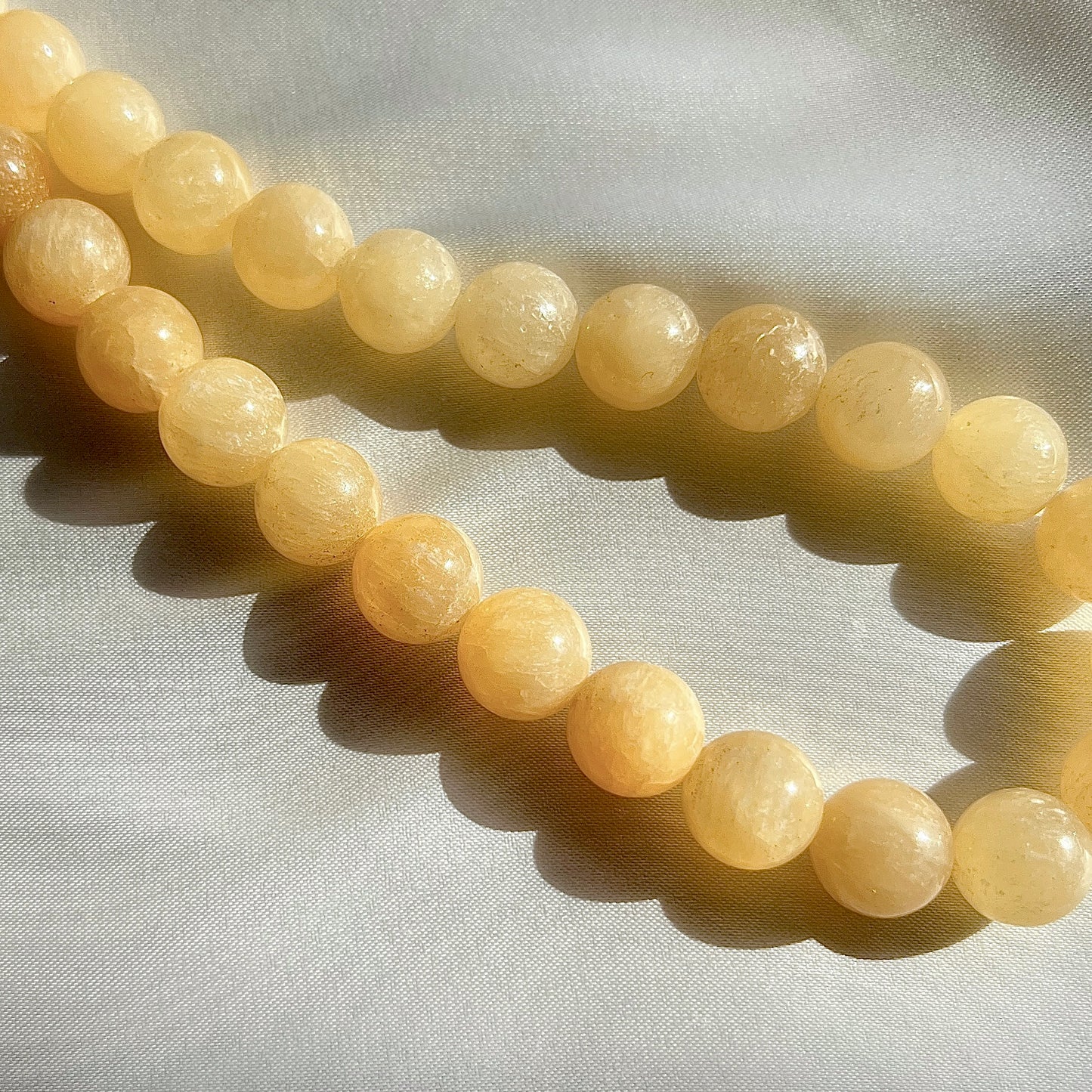 Halskæde med 12mm jade perler Butter Yellow Sølv