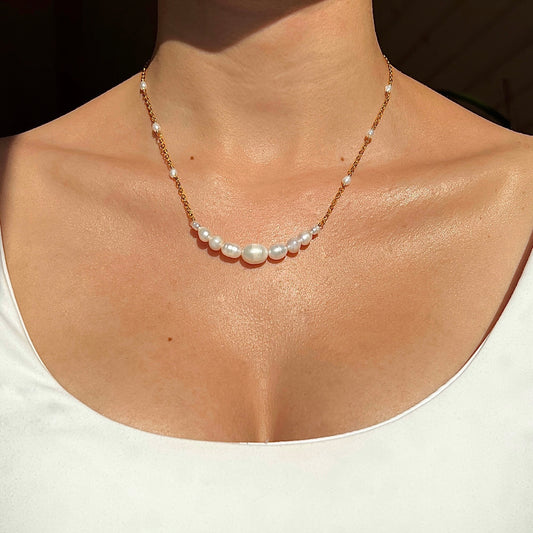 Halskæde med ferskvandsperler Guld