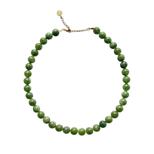 Necklace with green jade beads Gold