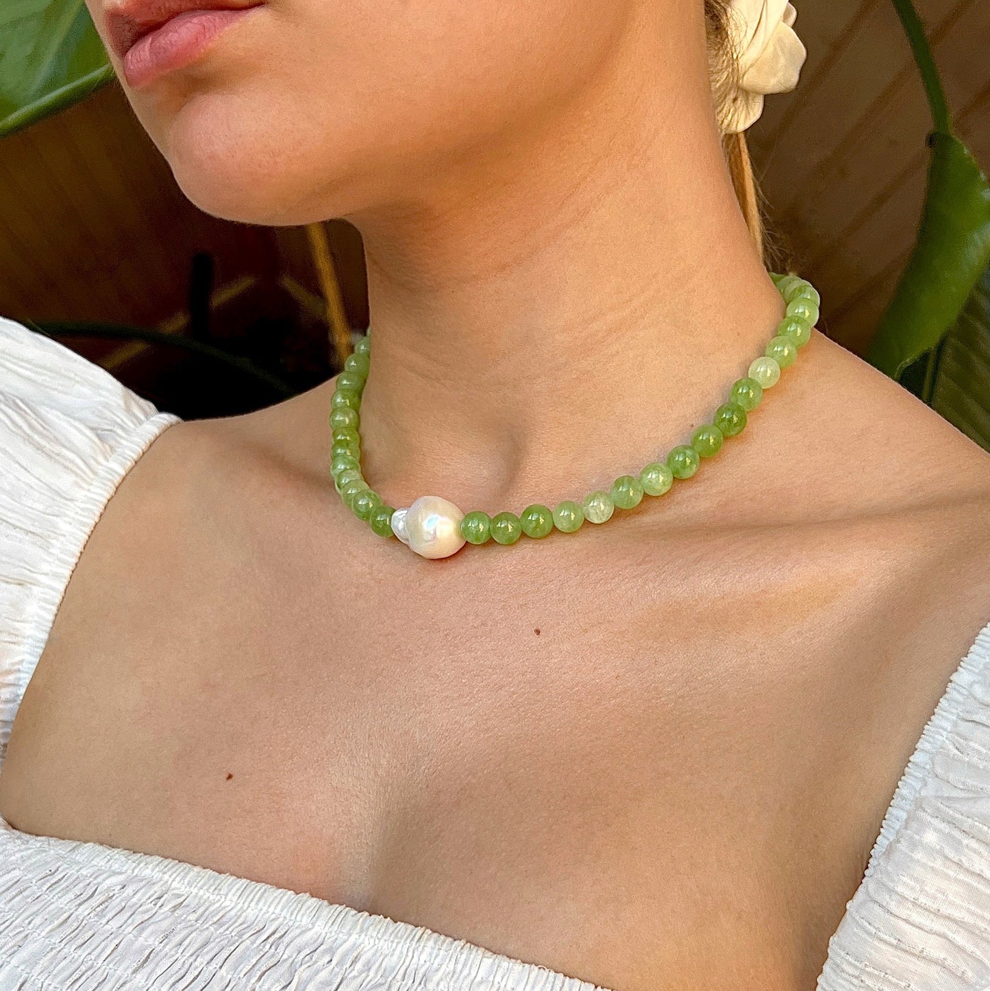 Halskæde med barok ferskvandsperle Light Green Sølv