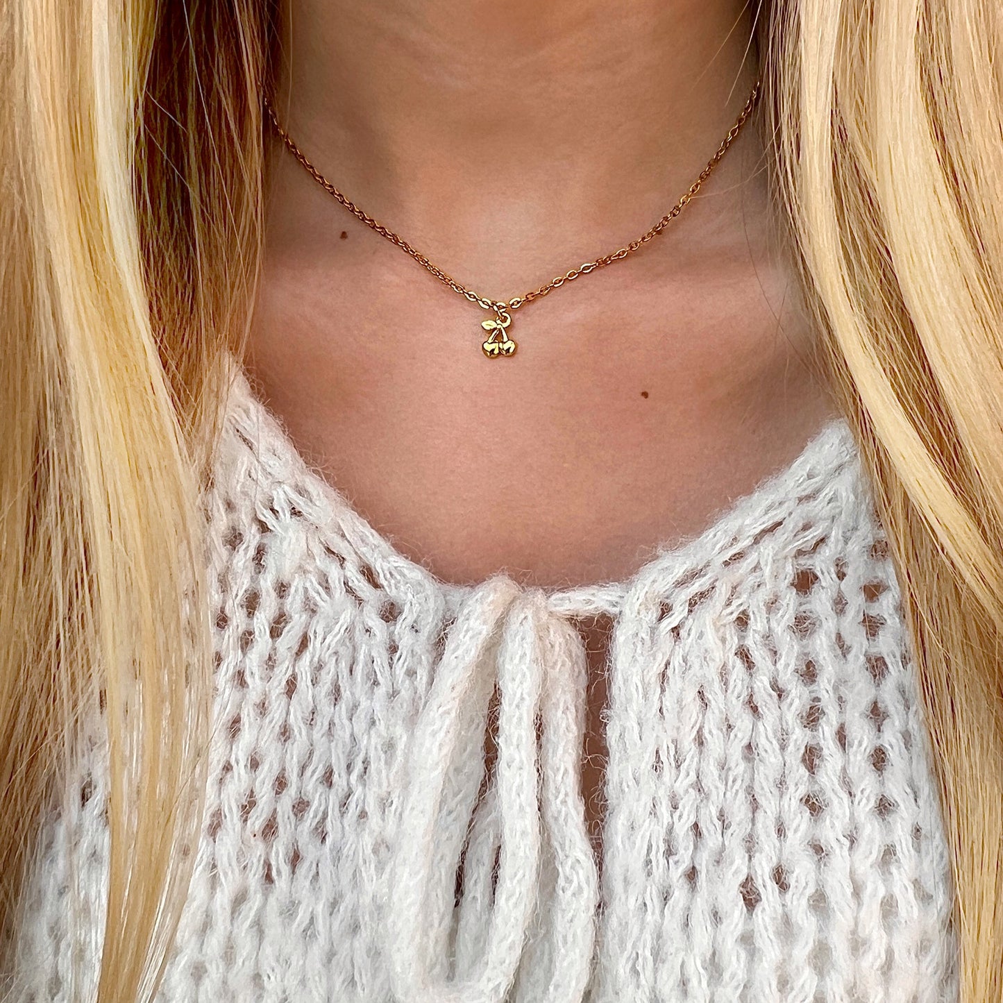 Cherry necklace Gold