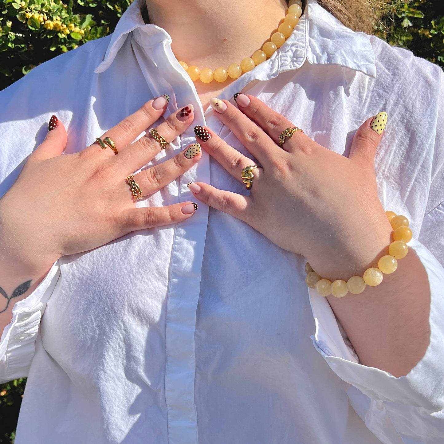 Bracelet with 12mm jade beads Butter Yellow Silver