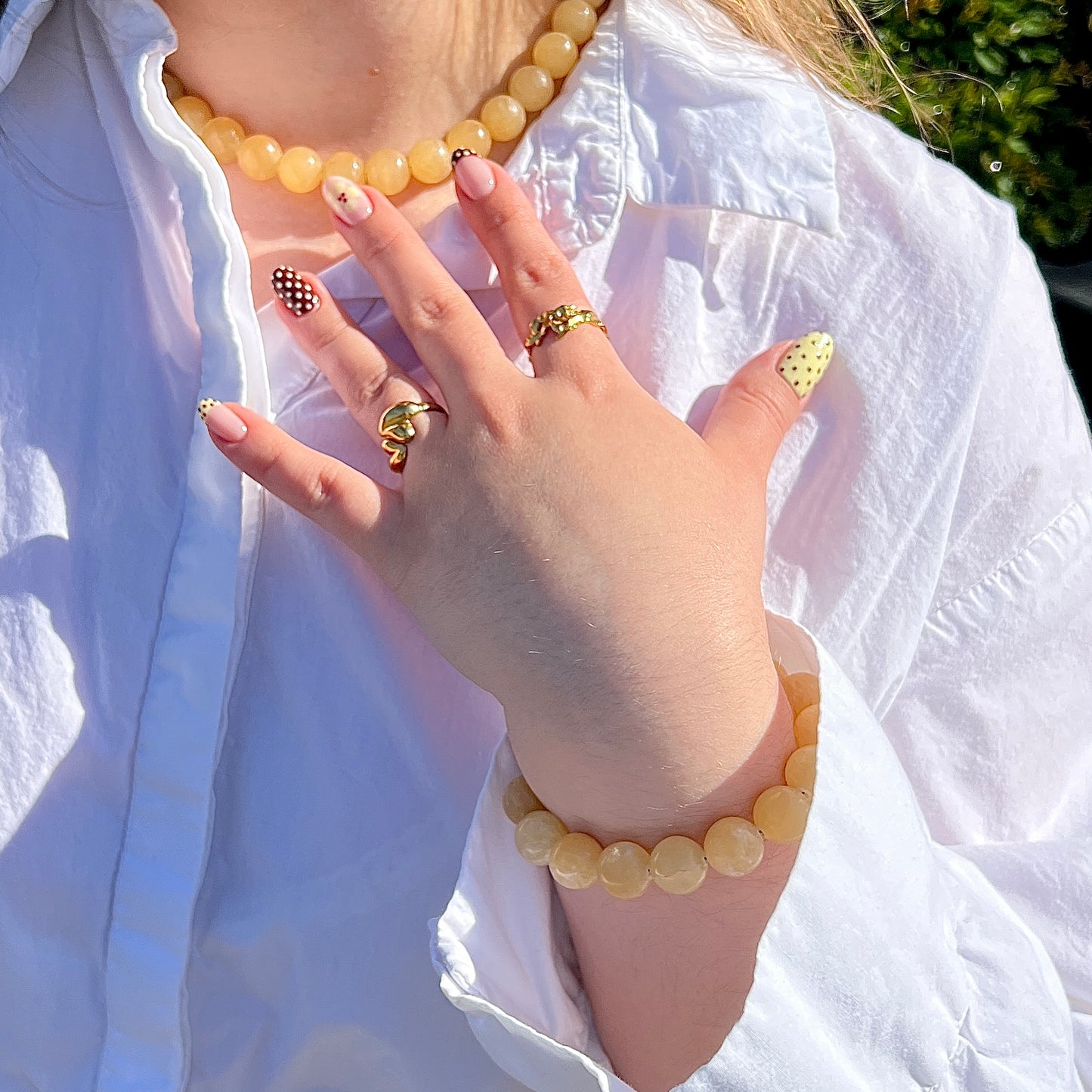 Necklace with 12mm jade beads Butter Yellow Silver