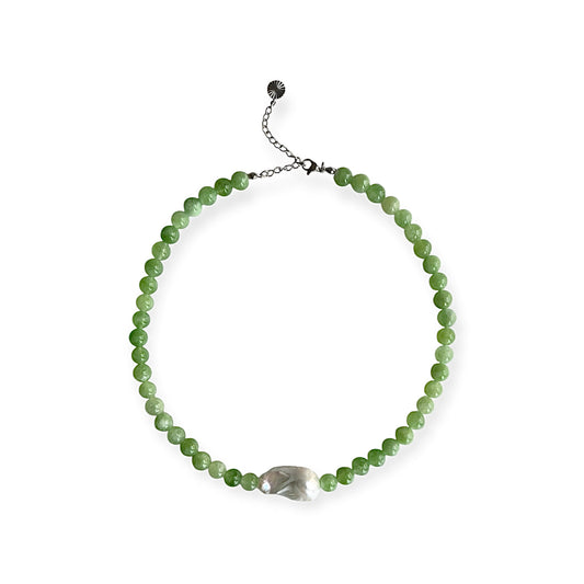 Halskæde med barok ferskvandsperle Light Green Sølv