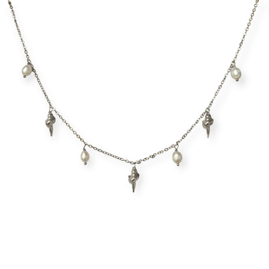 Halskæde med konkylier og ferskvandsperler Sølv