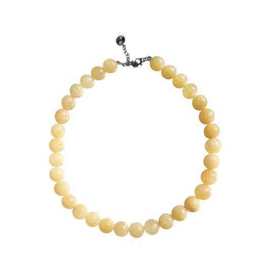 Halskæde med 12mm jade perler Butter Yellow Sølv