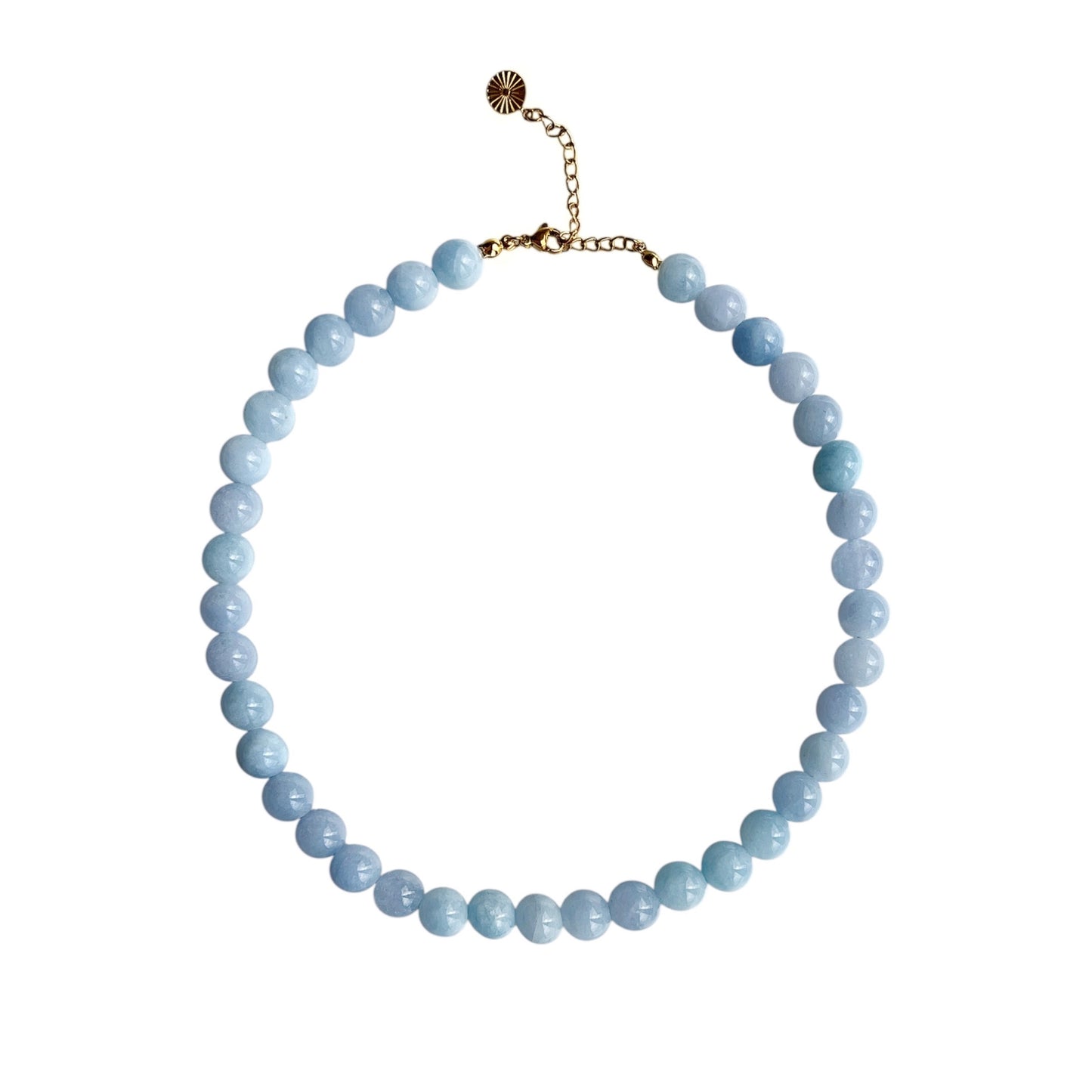 Halskæde med lyseblå jadeperler Guld