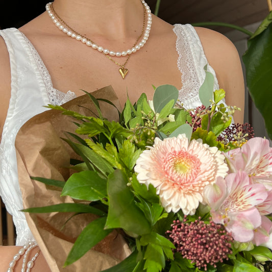 Freshwater Pearl Necklace Gold