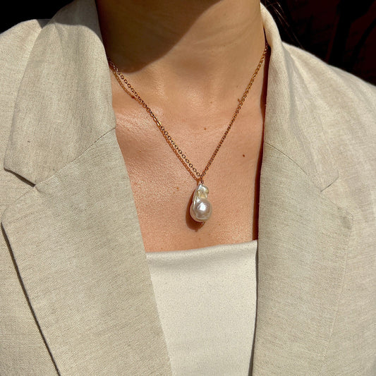 Halskæde med barok ferskvandsperle Guld