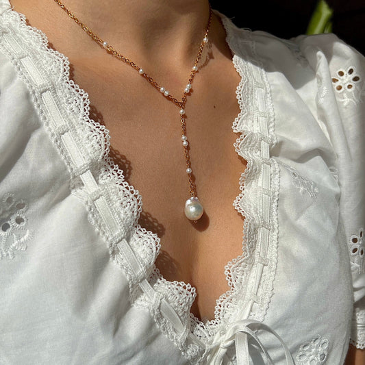 Y-halskæde med ferskvandsperler Guld