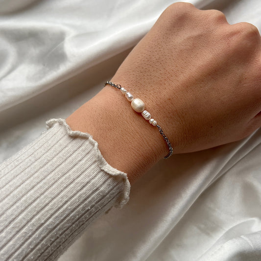 Armbånd med varierende ferskvandsperler Sølv